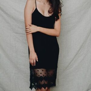 Lace slip dress 🖤